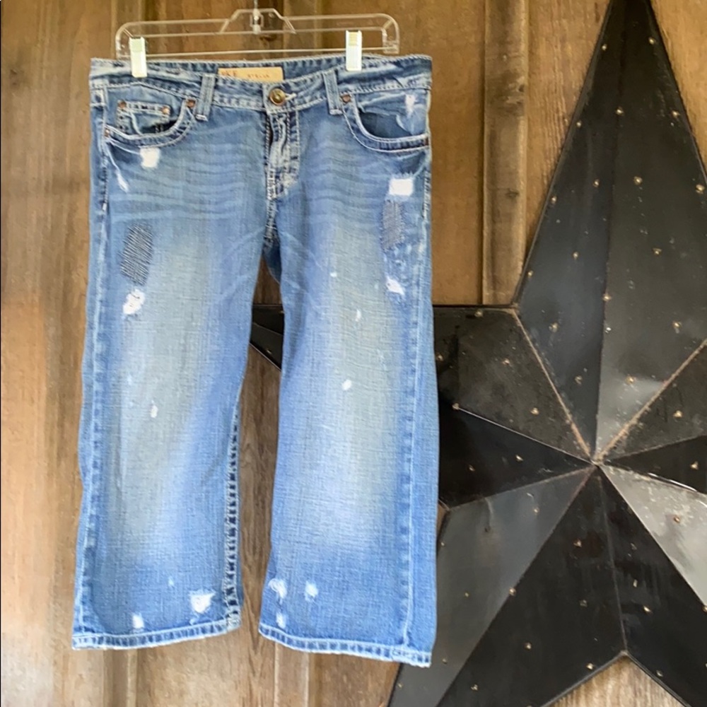 BKE Stella Distressed Capri's Size 30